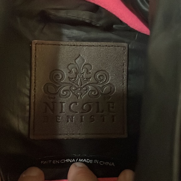 Nicole benisti with real fox trim removable hood worn about 8 times - Picture 5 of 13